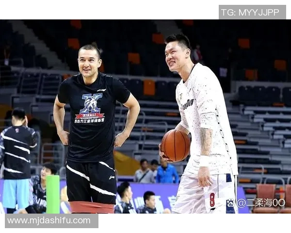 西安篮球队的节奏揭秘：激情与技巧交织的赛场故事