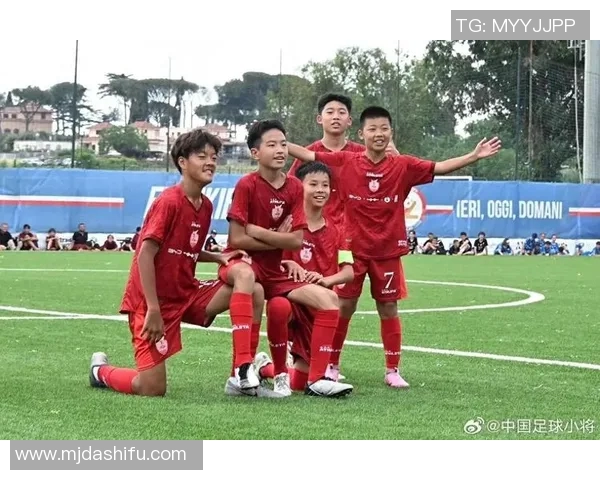 中国足球明星年薪排行榜揭秘谁是收入最高的球员与他们的成就分析